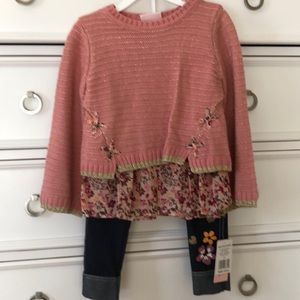 3T Girl Sweater and Jean Legging Outfit